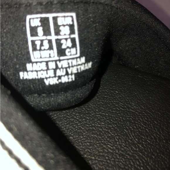 PUMA Women's Platform Slide Sandal, Size 7.5 - Picture 4 of 6